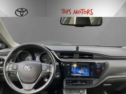 Photo 12 Toyota Auris Hybride 136h Dynamic