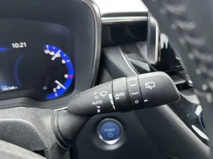 Photo 20 Toyota Corolla Hybride 122h Dynamic 1.8 122 ch