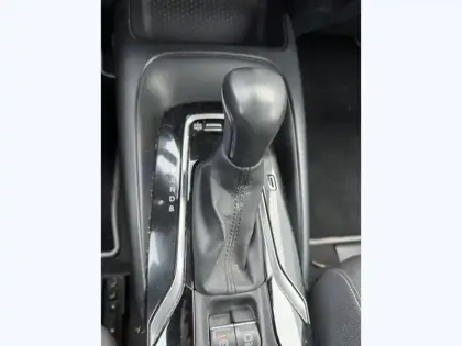 Photo 15 Toyota Corolla Hybride 122h Dynamic 1.8 122 ch