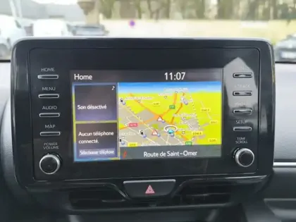 Photo 17 Toyota Yaris Hybride 116h Dynamic Business Beyond Zer