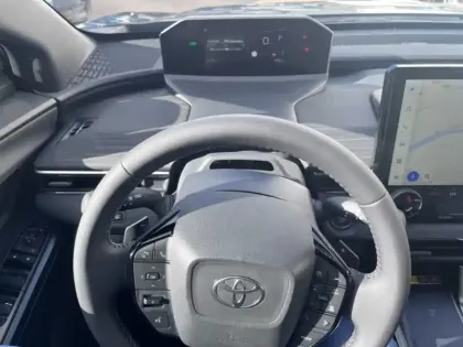 Photo 20 Toyota C-HR Design Grande Autonomie 77 kWh 224ch +