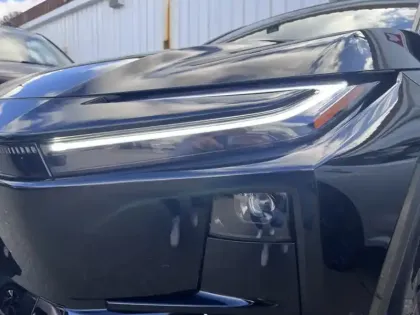 Photo 11 Toyota C-HR Design Grande Autonomie 77 kWh 224ch +