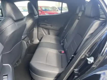 Photo 18 Toyota C-HR Design Grande Autonomie 77 kWh 224ch +