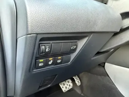 Photo 17 Toyota Yaris Hybride 1.5 HYBRID 130H GR SPORT AUTO 2W