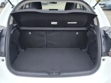 Photo 9 Toyota Yaris Hybride 116h Dynamic Business Beyond Zer