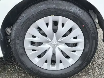 Photo 13 Toyota Yaris Hybride 116h Dynamic Business Beyond Zer