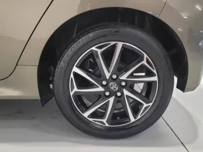 Photo 8 Toyota Yaris Design 120