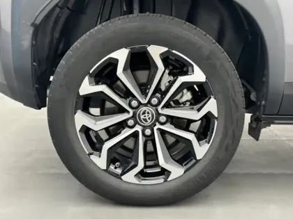 Photo 7 Toyota Yaris Hybride 1.5 HYBRID 116H DESIGN / PACK CARGO