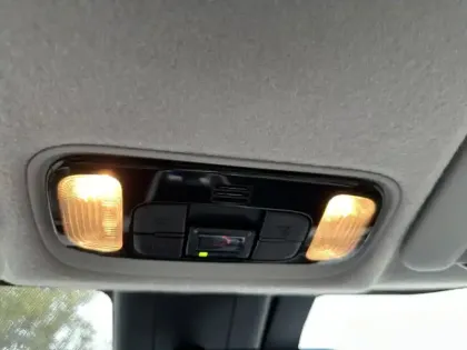 Photo 20 Toyota Yaris Hybride 116h ICONIC MY22 1.5 116 ch