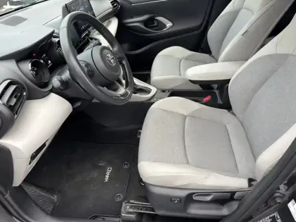 Photo 11 Toyota Yaris Hybride 116h ICONIC MY22 1.5 116 ch