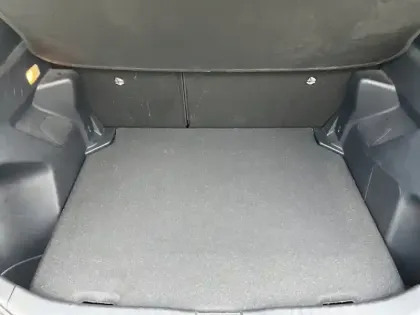 Photo 8 Toyota Yaris Hybride 1.5 HYBRID 116H DESIGN AUTO 2WD