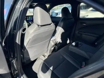 Photo 16 Lexus UX 300h 2WD F SPORT Design My26 HYBRIDE