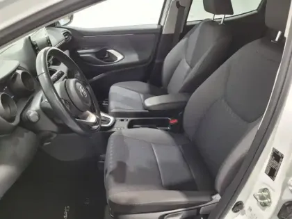 Photo 18 Toyota Yaris Hybride 116h Design MY22