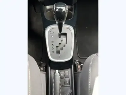 Photo 14 Toyota Yaris Gén. III Ph2 NG Collection 5