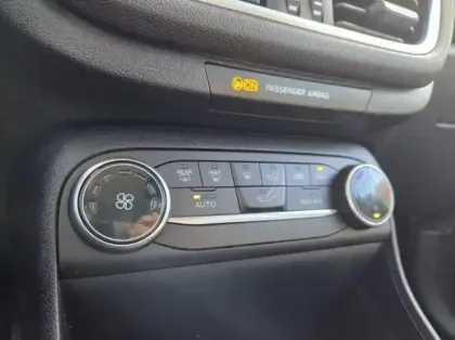 Photo 11 Ford Fiesta 1.0 Flexifuel 95ch Titanium Business 5p