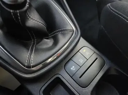 Photo 18 Ford Fiesta 1.0 Flexifuel 95ch Titanium Business 5p