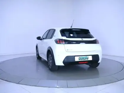 Photo 12 Peugeot 208  Electrique 50 kWh 136ch