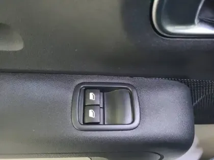 Photo 26 Citroën C3 Gén. III Ph2 YOU! 5