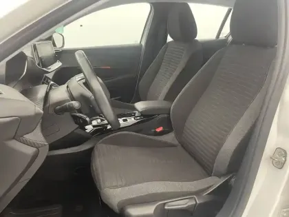 Photo 45 Peugeot 208 Gén. II Ph1 NG Active Business 5