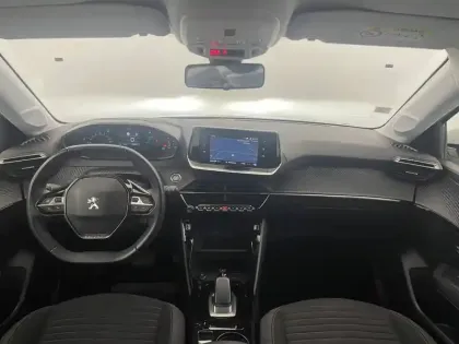 Photo 24 Peugeot 208  Electrique 50 kWh 136ch