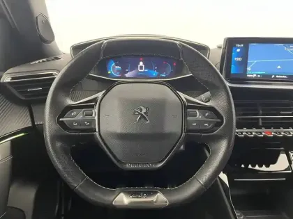 Photo 63 Peugeot 2008  PureTech 130 S&S BVM6