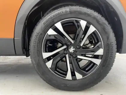 Photo 25 Peugeot 2008  PureTech 130 S&S BVM6