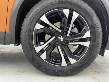 Photo 23 Peugeot 2008  PureTech 130 S&S BVM6