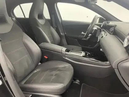 Photo 25 Mercedes Classe A  250 e Hybrid EQ 8G-DCT