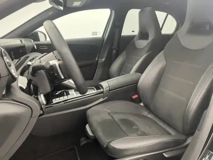 Photo 14 Mercedes Classe A  250 e Hybrid EQ 8G-DCT