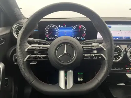 Photo 22 Mercedes Classe A  250 e Hybrid EQ 8G-DCT