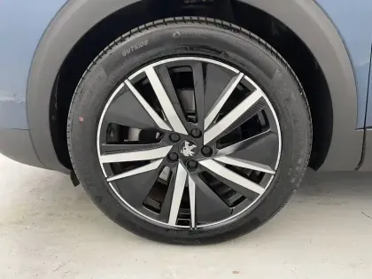 Photo 16 Peugeot 3008  Hybrid 225 e-EAT8