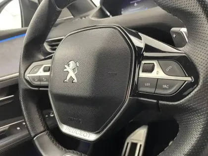 Photo 28 Peugeot 3008  Hybrid 225 e-EAT8