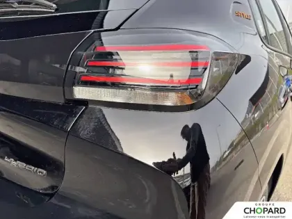 Photo 10 Peugeot 208  Hybrid 110 ch e-DCS6