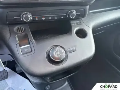 Photo 20 Peugeot Partner  FOURGON STANDARD 650 KG BLUEHDI 130 S&S EAT8