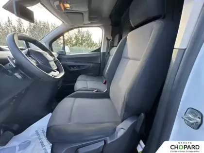 Photo 33 Peugeot Partner  FOURGON STANDARD 650 KG BLUEHDI 130 S&S EAT8