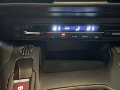 Photo 18 Citroën Berlingo  Diesel 100 ch M Manuelle