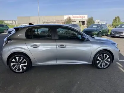 Photo 6 Peugeot 208  Hybrid 110 ch e-DCS6