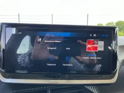 Photo 12 Peugeot 208  Hybrid 110 ch e-DCS6