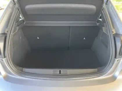 Photo 8 Peugeot 208  Hybrid 110 ch e-DCS6