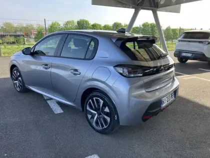 Photo 15 Peugeot 208  Hybrid 110 ch e-DCS6