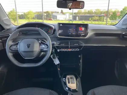 Photo 16 Peugeot 208  Hybrid 110 ch e-DCS6