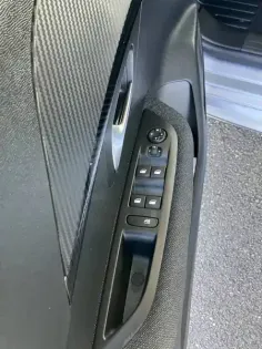 Photo 20 Peugeot 208  Hybrid 110 ch e-DCS6