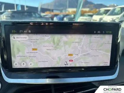 Photo 48 Peugeot 208  Hybrid 100 e-DCS6