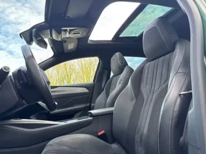 Photo 20 Peugeot 308  PHEV 180 e-EAT8