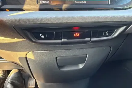 Photo 18 Citroën C4 Gén. I Ph1 Feel 5