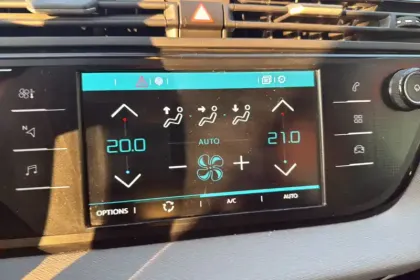 Photo 12 Citroën C4 Gén. I Ph1 Feel 5