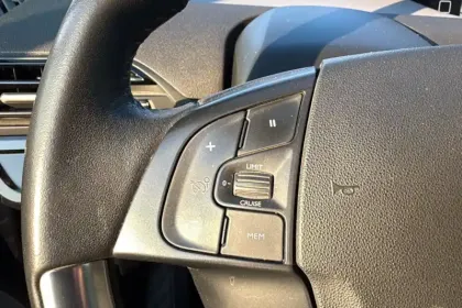 Photo 22 Citroën C4 Gén. I Ph1 Feel 5