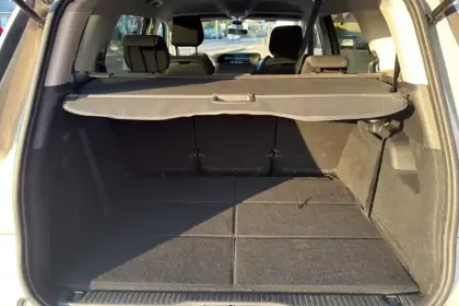 Photo 8 Citroën C4 Gén. I Ph1 Feel 5