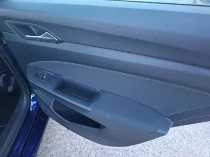 Photo 20 Volkswagen Golf  1.0 TSI OPF 110 BVM6