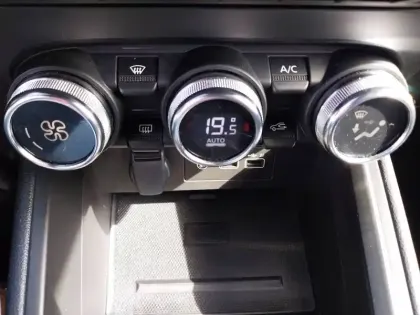 Photo 18 Renault Clio  TCe 90